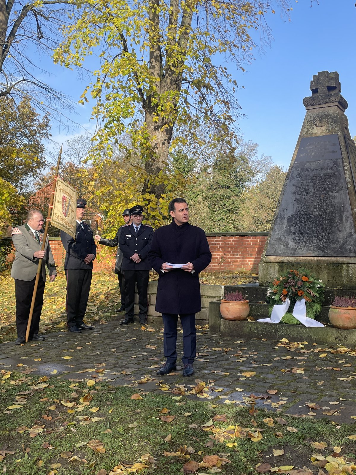 Volkstrauertag: Erinnerung an die Opfer von Krieg und Gewalt