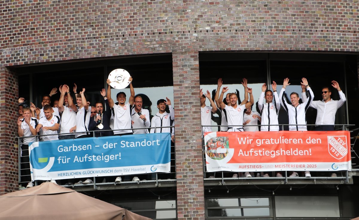 Garbsen feiert Aufstieg und Meisterschaft des TSV Havelse