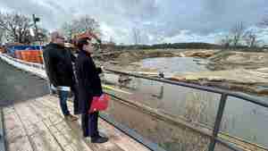 Bürgermeister informiert sich vor Ort über Brückenbaustelle an der K322