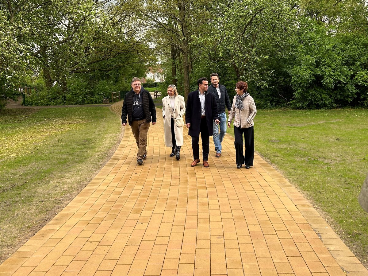 Wegesanierung im Stadtpark schreitet voran