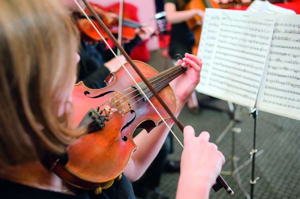 Der Unterricht in der Musik- und Kunstschule findet ab 15 Uhr regulär statt