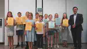 Ida, Sophie und Urte gewinnen Vorlesewettbewerb